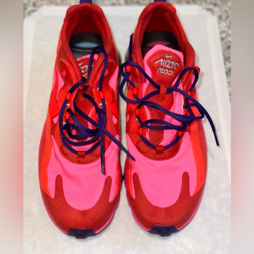 Women’s Nike shoes